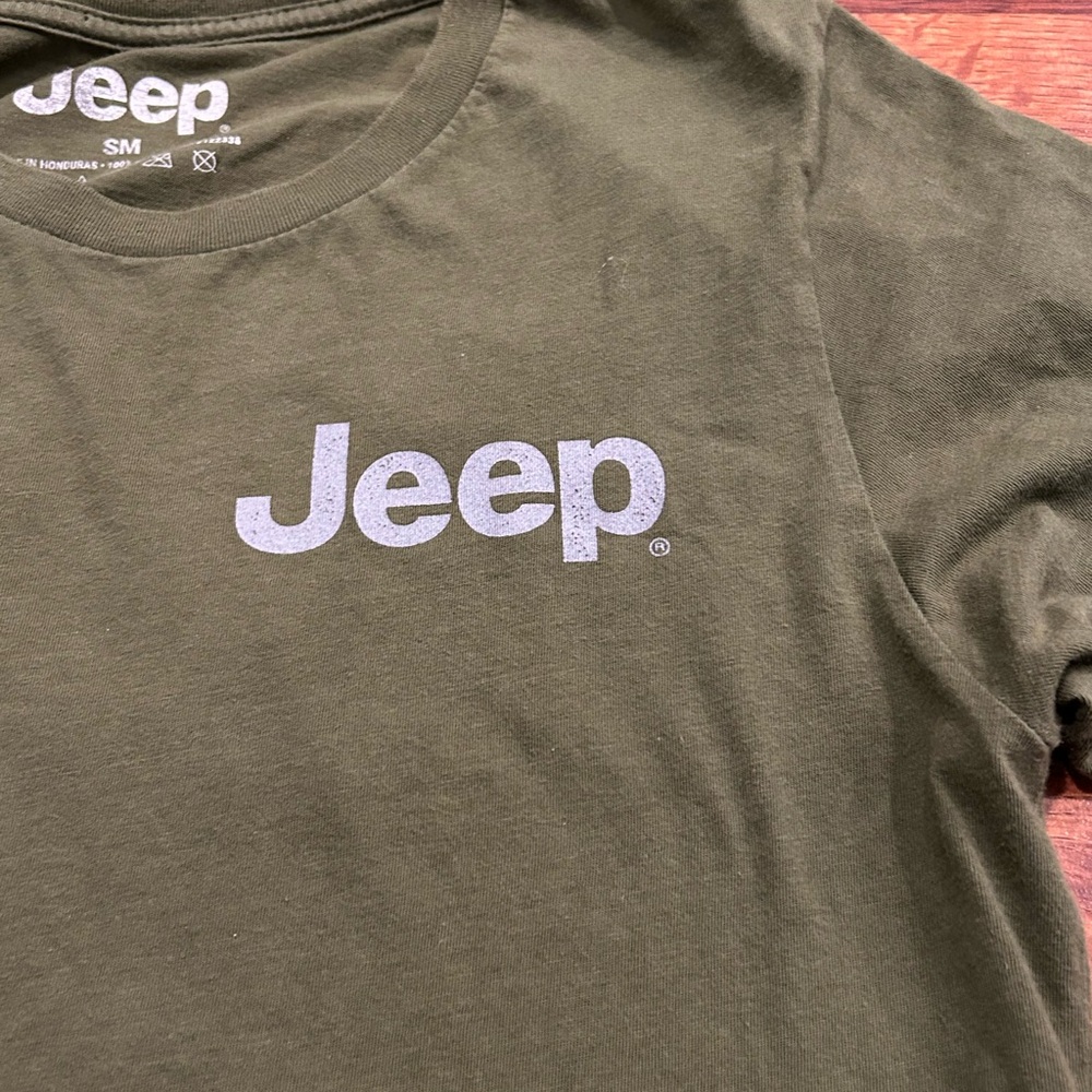 Jeep T-Shirt Men’s Size Small “Life Off Road" Olive Green - Picture 3 of 5